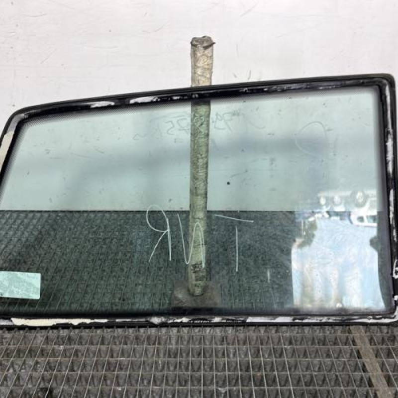 Custode arriere gauche VOLKSWAGEN GOLF 4 Photo n°4