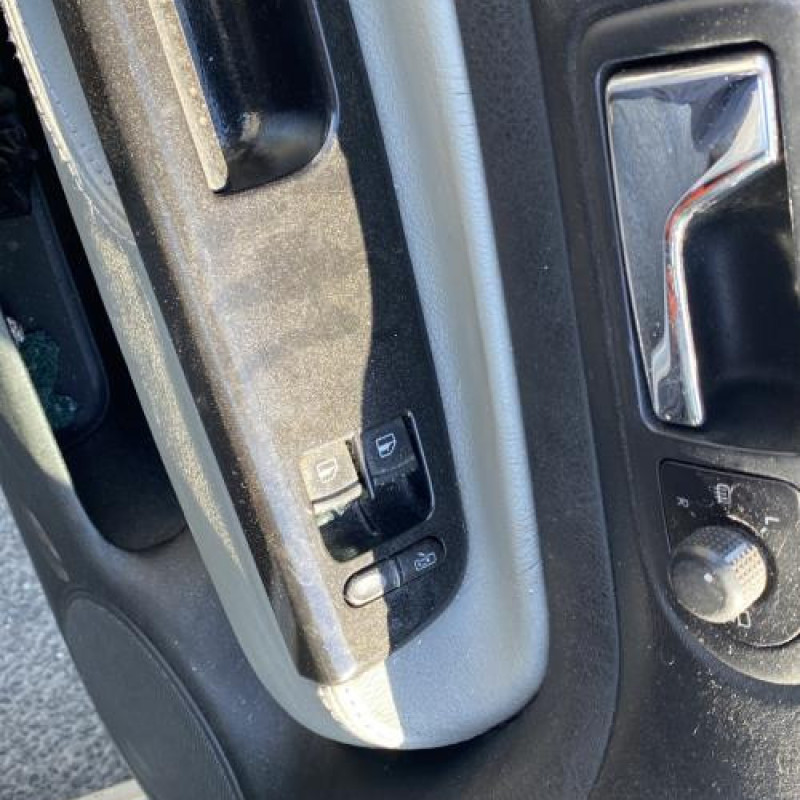 Porte avant gauche VOLKSWAGEN GOLF 4 Photo n°16