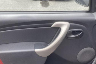 Pare choc avant DACIA SANDERO 1