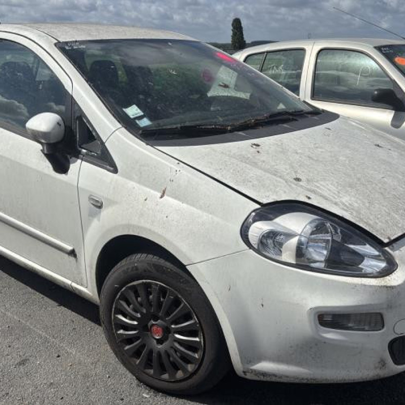 Aile avant gauche FIAT GRANDE PUNTO Photo n°6