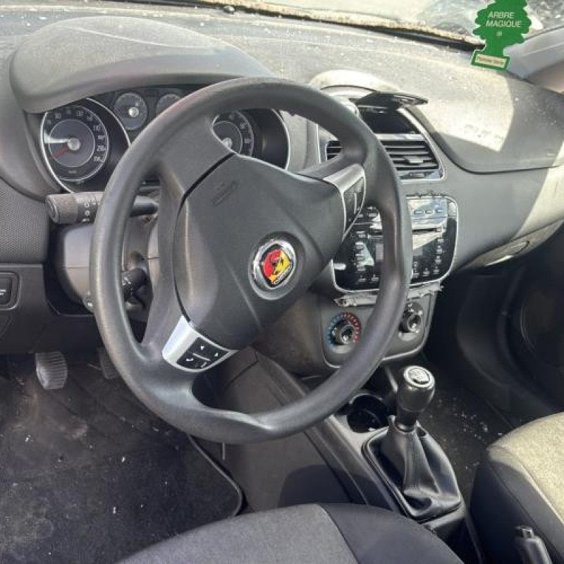 Aile avant gauche FIAT GRANDE PUNTO Photo n°15