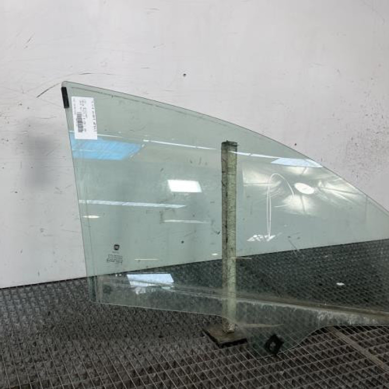 Vitre avant droit FIAT GRANDE PUNTO Photo n°3