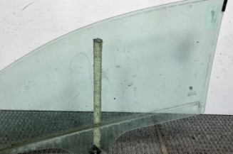 Vitre avant droit FIAT GRANDE PUNTO