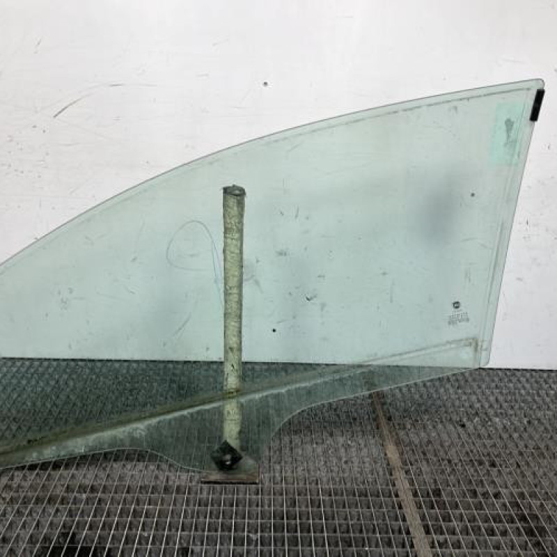 Vitre avant droit FIAT GRANDE PUNTO Photo n°5