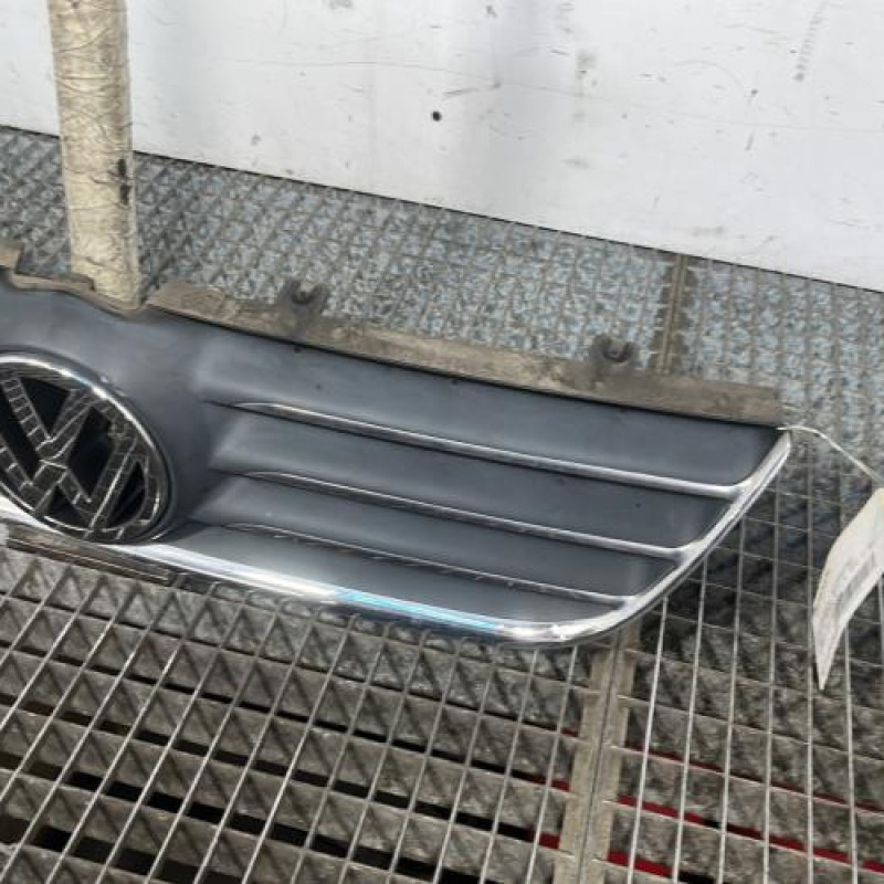 Calandre VOLKSWAGEN POLO 4 Photo n°3