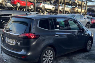Pare boue avant droit OPEL ZAFIRA TOURER C
