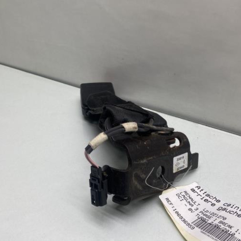 Attache ceinture arriere gauche RENAULT LAGUNA 3 Photo n°3