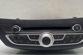 Autoradio d'origine RENAULT LAGUNA 3 Photo n°1