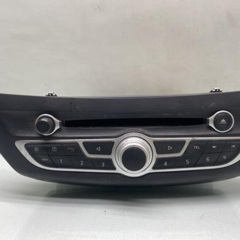 Autoradio d'origine RENAULT LAGUNA 3 Photo n°1