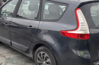 Moteur essuie glace avant gauche RENAULT GRAND SCENIC 3