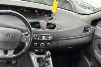 Moteur essuie glace avant gauche RENAULT GRAND SCENIC 3