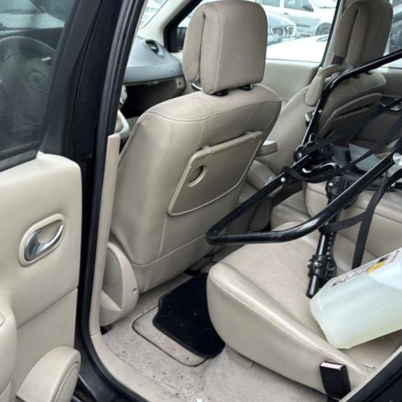 Face avant RENAULT SCENIC 2 Photo n°15