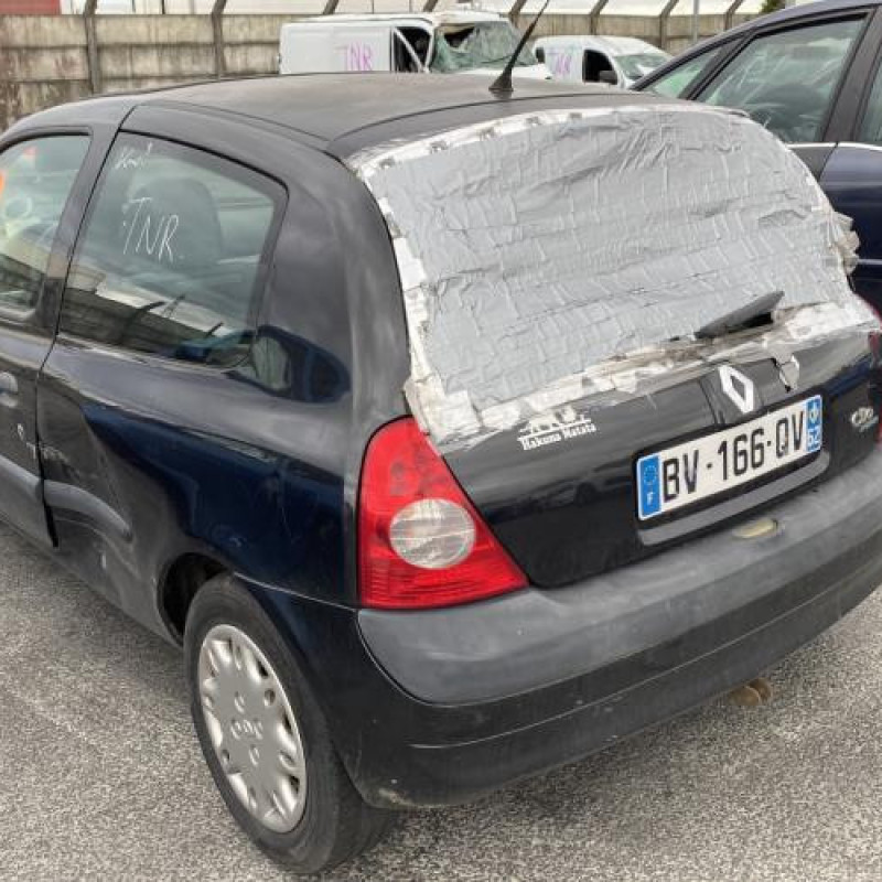 Vitre avant gauche RENAULT CLIO 2 Photo n°9