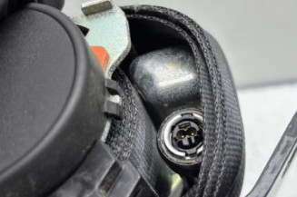 Pretensionneur de ceinture avant gauche PEUGEOT 208 1