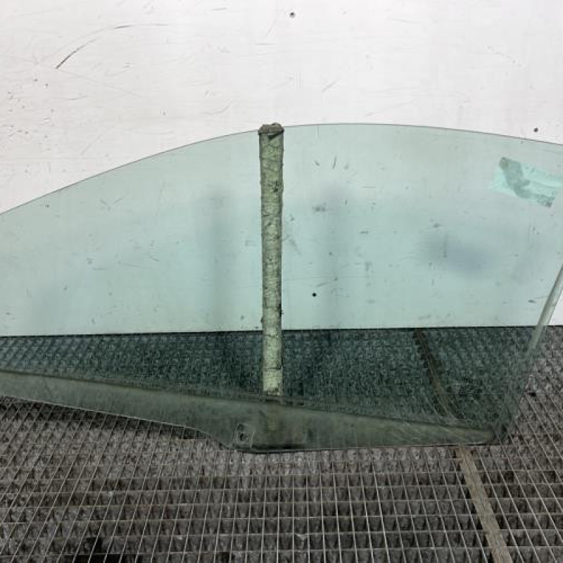 Vitre avant droit FIAT PUNTO 2 Photo n°4