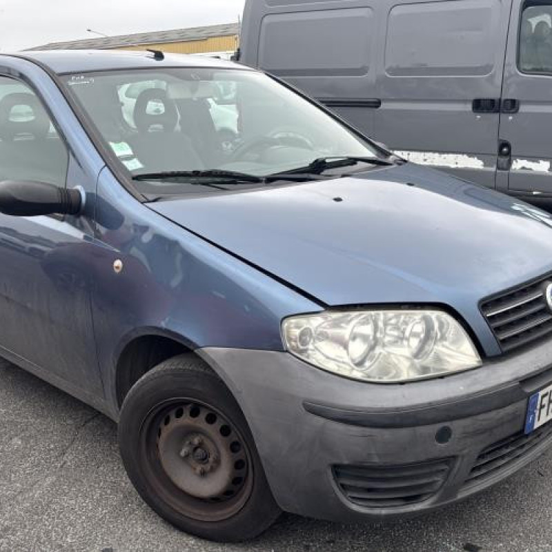 Vitre avant droit FIAT PUNTO 2 Photo n°6