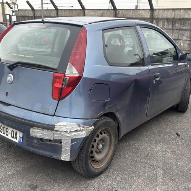 Vitre avant droit FIAT PUNTO 2 Photo n°7