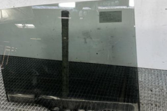 Vitre arriere droit VOLKSWAGEN TOURAN 3