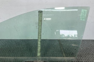 Vitre avant gauche VOLKSWAGEN TOURAN 3 Photo n°1