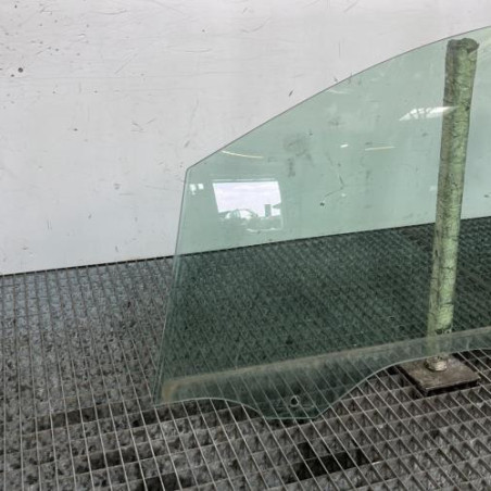 Vitre avant gauche VOLKSWAGEN TOURAN 3