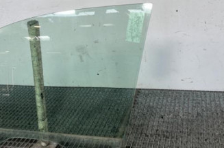 Vitre avant gauche VOLKSWAGEN TOURAN 3
