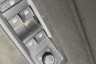 Vitre avant gauche VOLKSWAGEN TOURAN 3