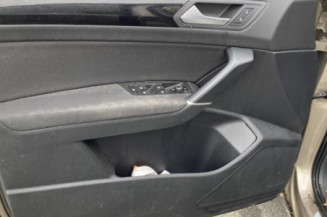 Vitre avant gauche VOLKSWAGEN TOURAN 3