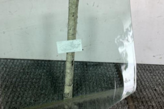 Vitre arriere droit VOLKSWAGEN GOLF 4
