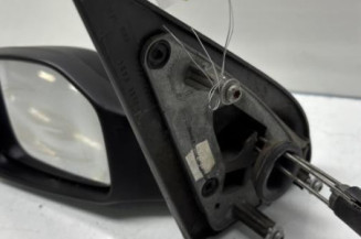 Retroviseur gauche PEUGEOT 106