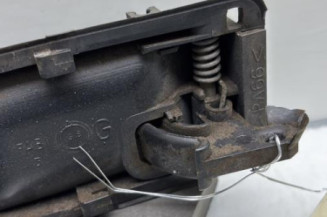 Poignee interieur arriere gauche PEUGEOT 106