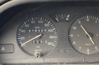 Poignee interieur avant droit PEUGEOT 106