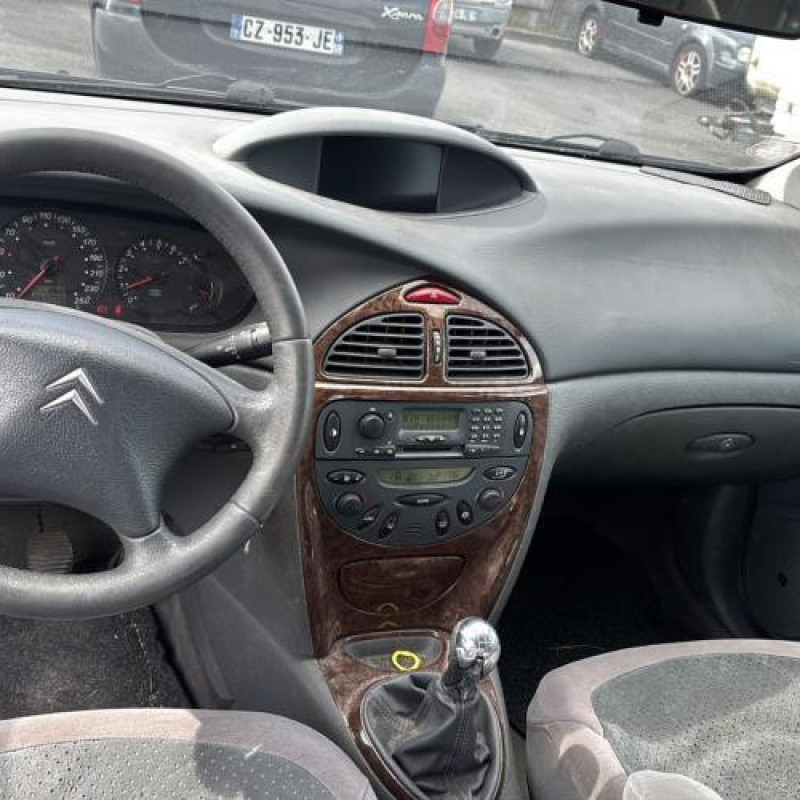 Moteur CITROEN C5 1 Photo n°16