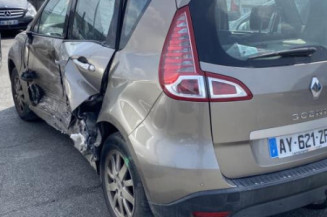 Anti brouillard gauche (feux) RENAULT SCENIC 3
