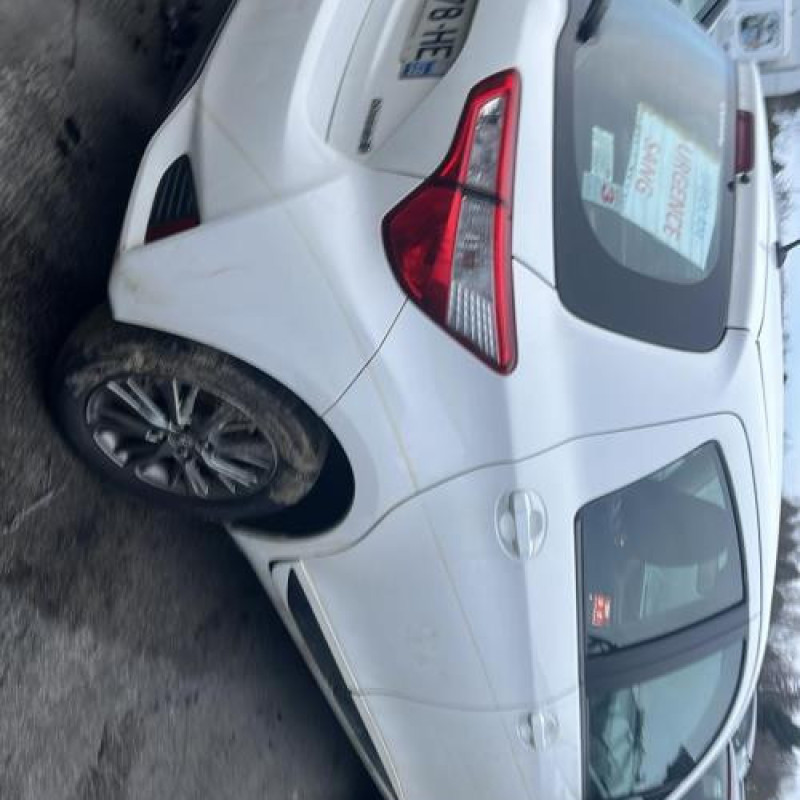 Leve vitre electrique arriere gauche TOYOTA YARIS 3 Photo n°4
