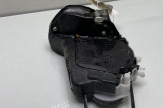 Serrure arriere gauche TOYOTA YARIS 3