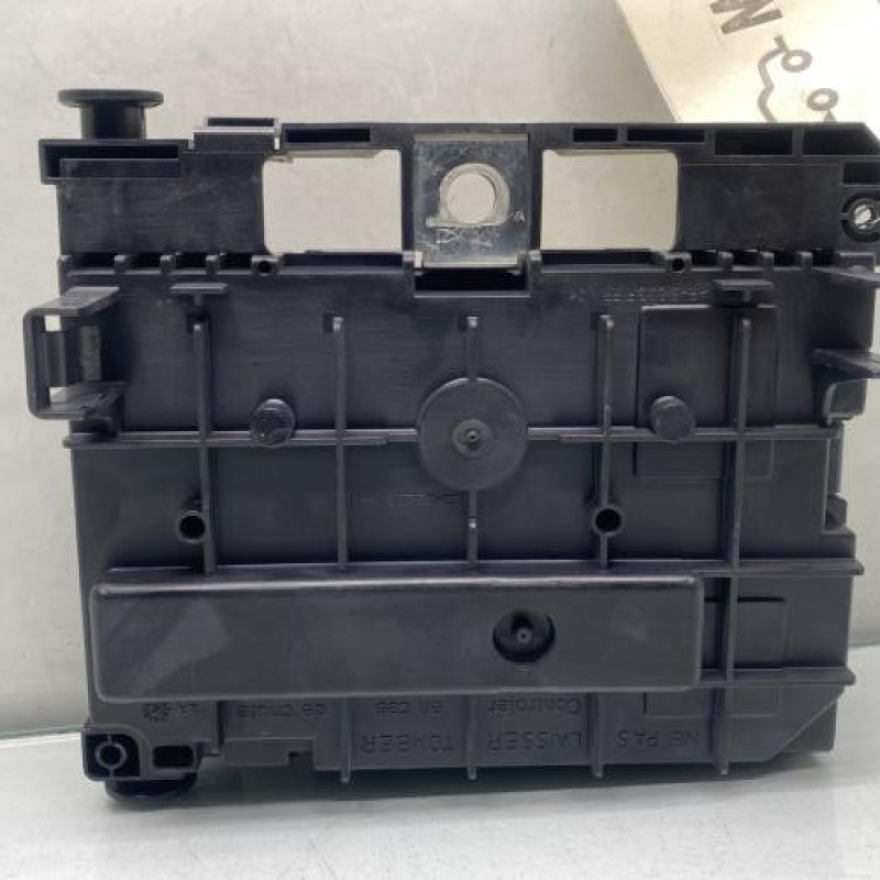Boitier servitude moteur (BSM) PEUGEOT 308 1 Photo n°3