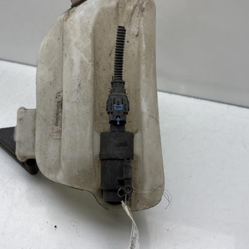 Vase de lave glace RENAULT KANGOO 2 Photo n°3