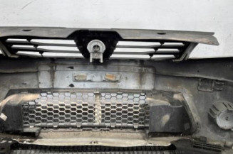 Pare choc avant DACIA SANDERO 1