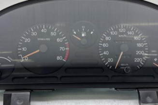 Compteur PEUGEOT 405 Photo n°1