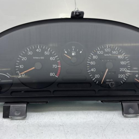 Compteur PEUGEOT 405 Photo n°1