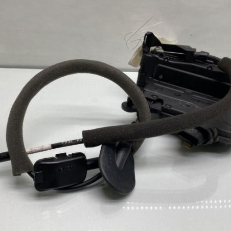 Serrure arriere droit RENAULT CLIO 4