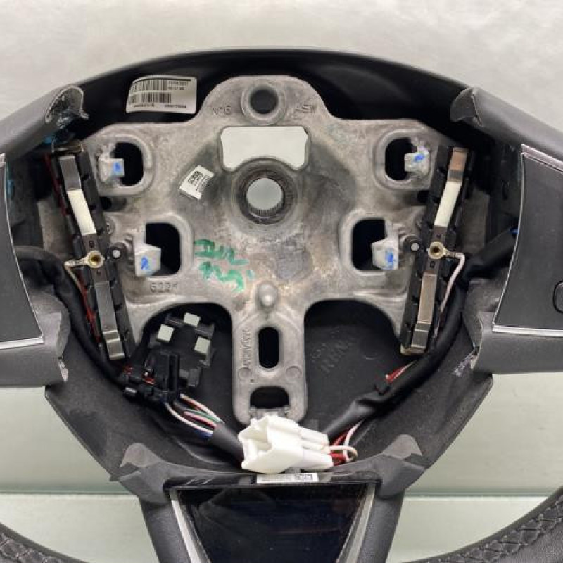 Volant RENAULT CLIO 4 Photo n°4
