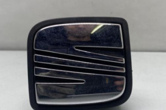 Bouton de coffre SEAT IBIZA 4 Photo n°1