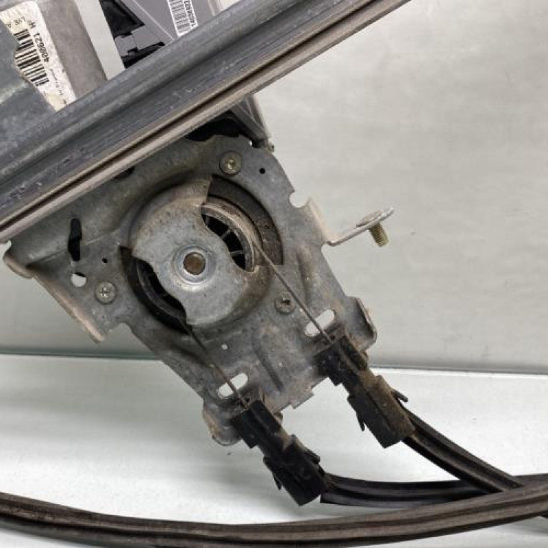 Leve vitre electrique avant gauche CITROEN C3 PLURIEL Photo n°6