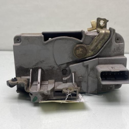 Serrure avant droit PEUGEOT 307