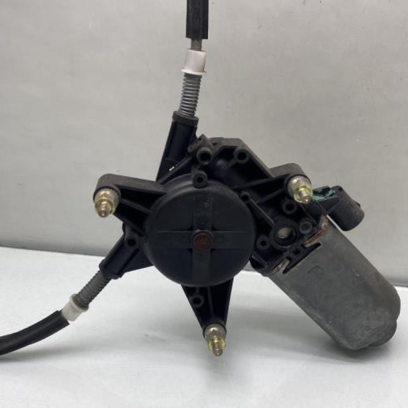 Leve vitre electrique avant gauche RENAULT MEGANE 1 Photo n°5