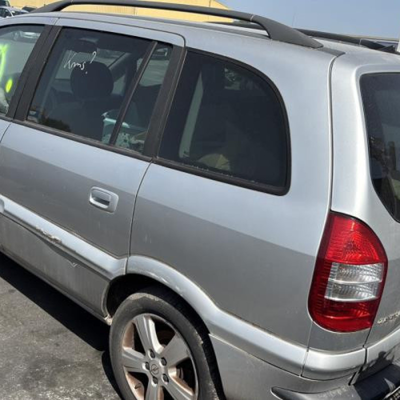 Bras essuie glace arriere OPEL ZAFIRA A Photo n°8