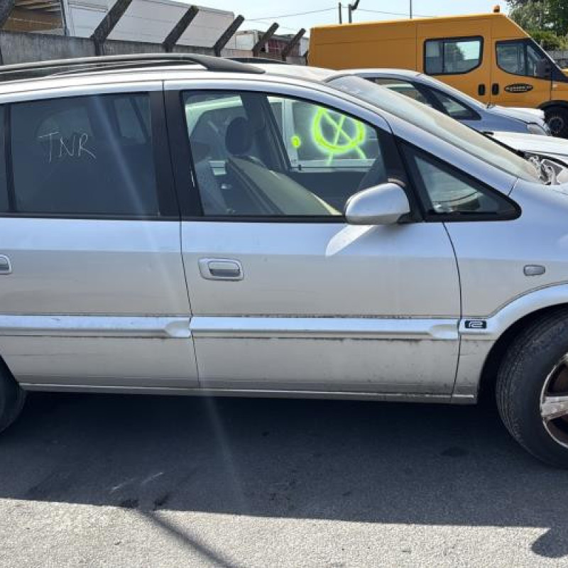 Bras essuie glace arriere OPEL ZAFIRA A Photo n°10