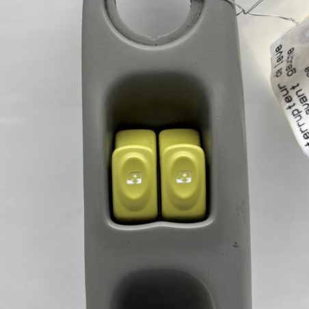 Interrupteur de leve vitre avant gauche RENAULT TWINGO 1