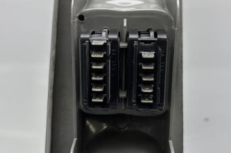 Interrupteur de leve vitre avant gauche RENAULT TWINGO 1